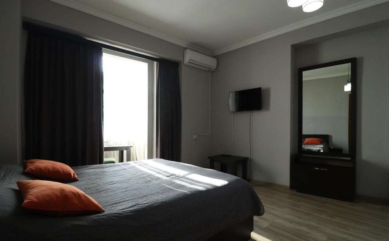 Apartamento Erekle 8/10 Tiflis Exterior foto